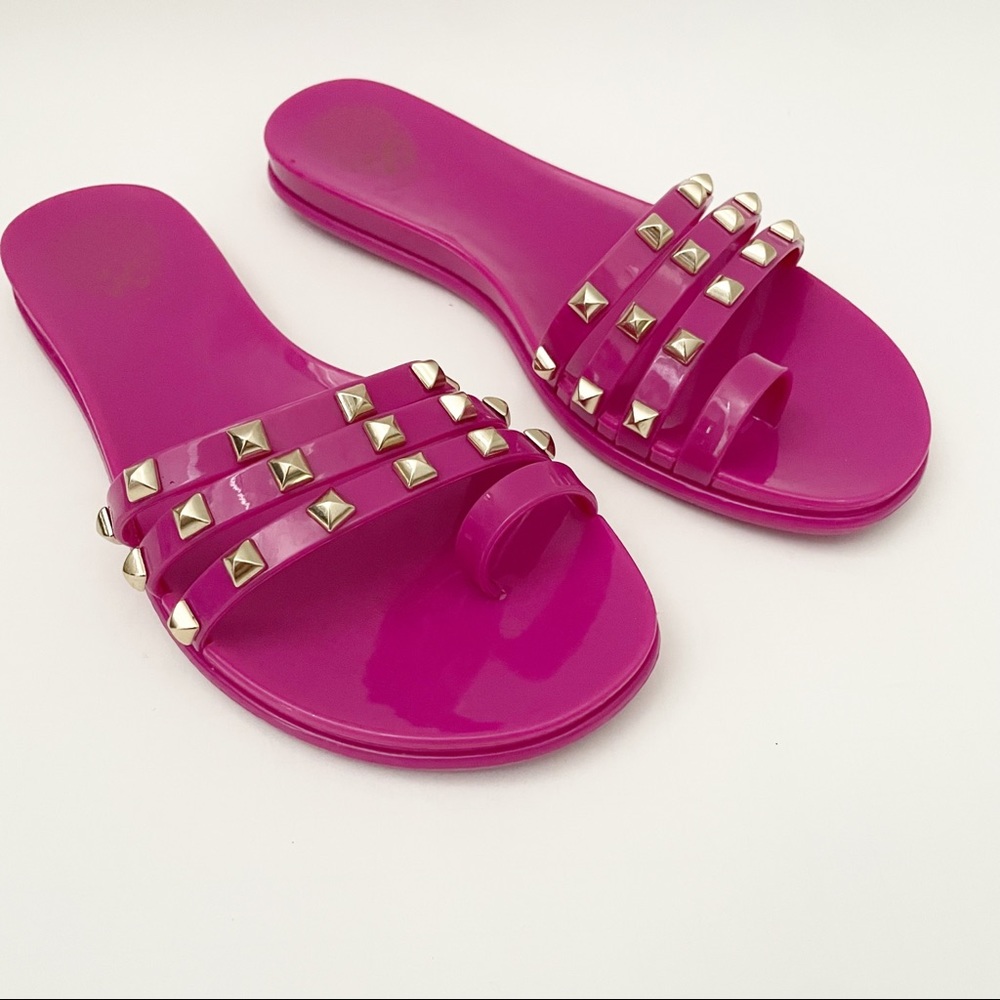 Vince Camuto hot pink studded jelly sandals size 6